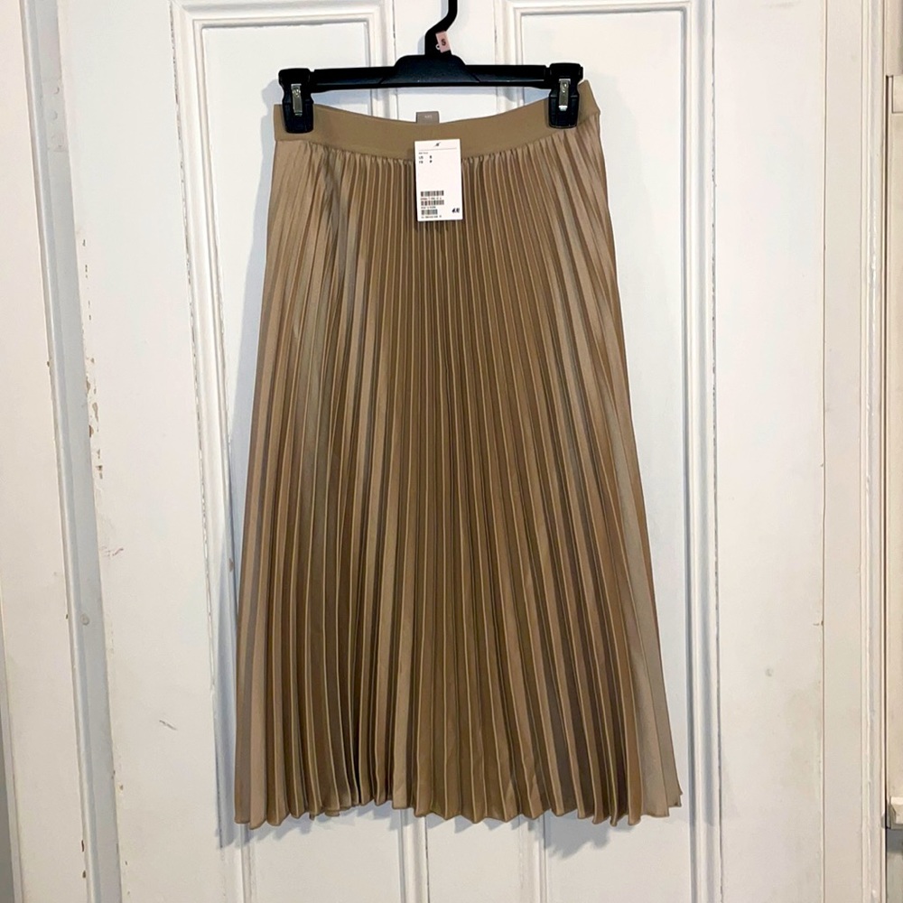 H&M Beige/Gold Pleated Midi-skirt, Small, NWT